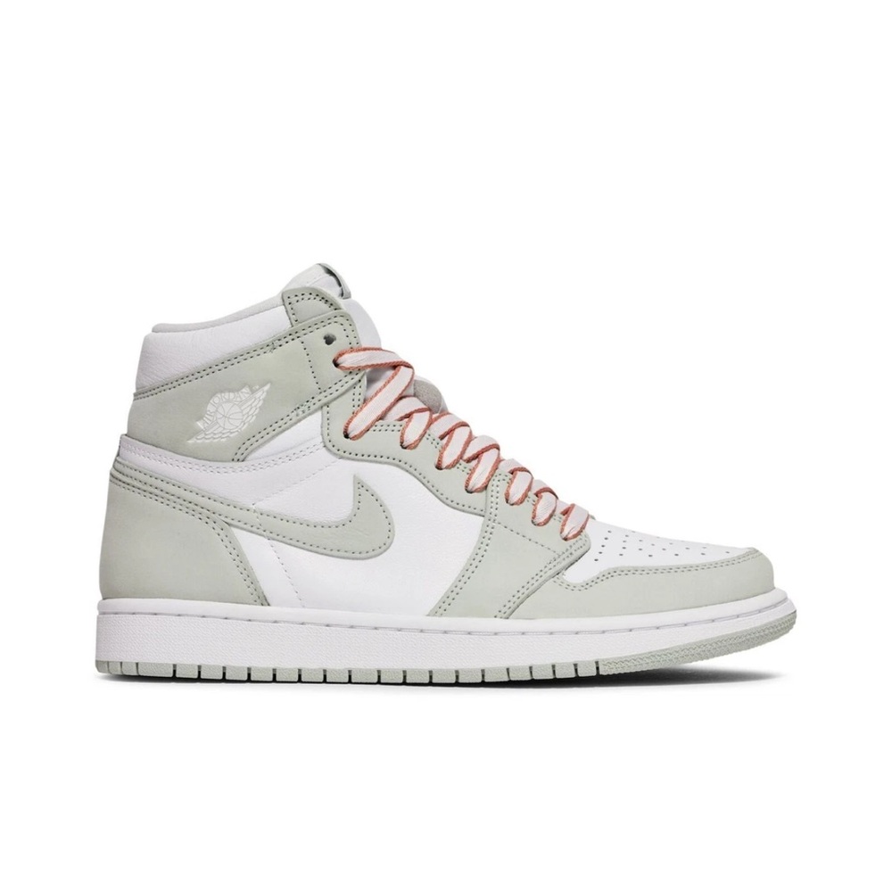 Air Jordan 1 OG High in ‘Seafoam’ Women’s Size 6.5